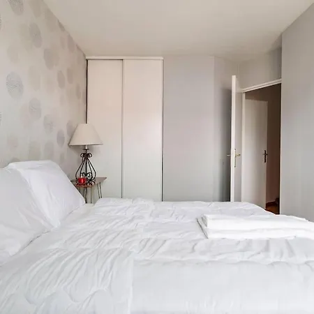 Grand Moderne 82 M Orly