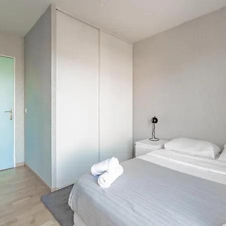 Sejour Cosy - 5 Min Aeroport - Parking Privee & Terrasse *