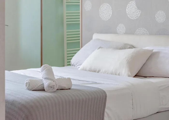 Sejour Cosy - 5 Min Aeroport - Parking Privee & Terrasse *