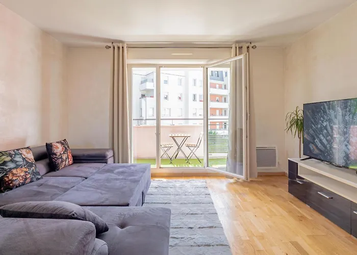 アパート Sejour Cosy - 5 Min Aeroport - Parking Privee & Terrasse *