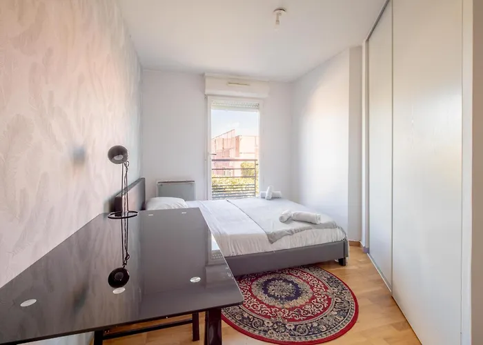 Sejour Cosy - 5 Min Aeroport - Parking Privee & Terrasse * オルリー